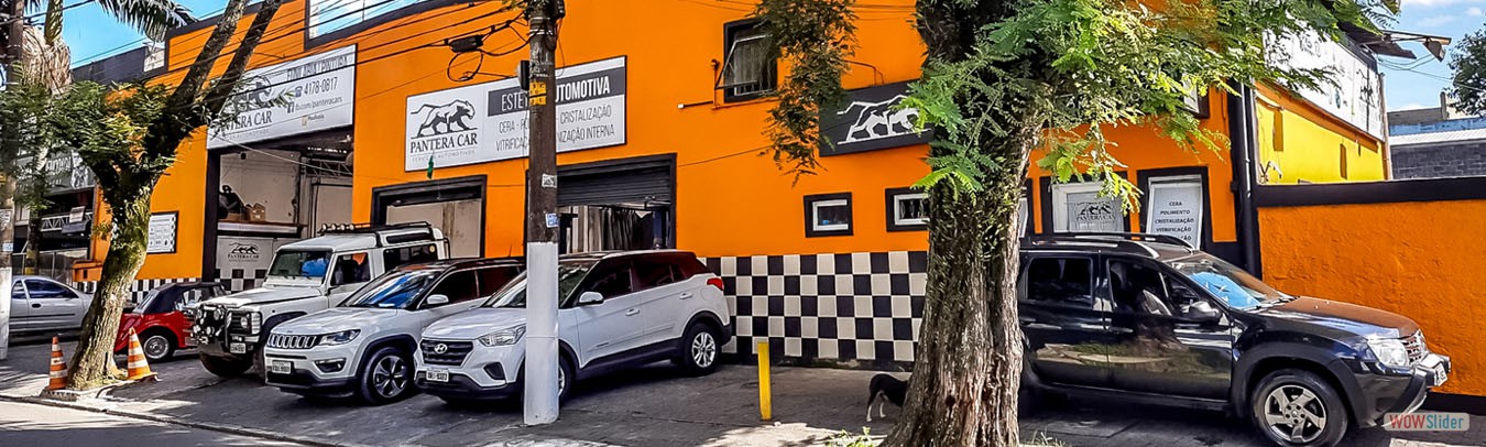 1500 m² de oficina e estacionamento com 900 m²